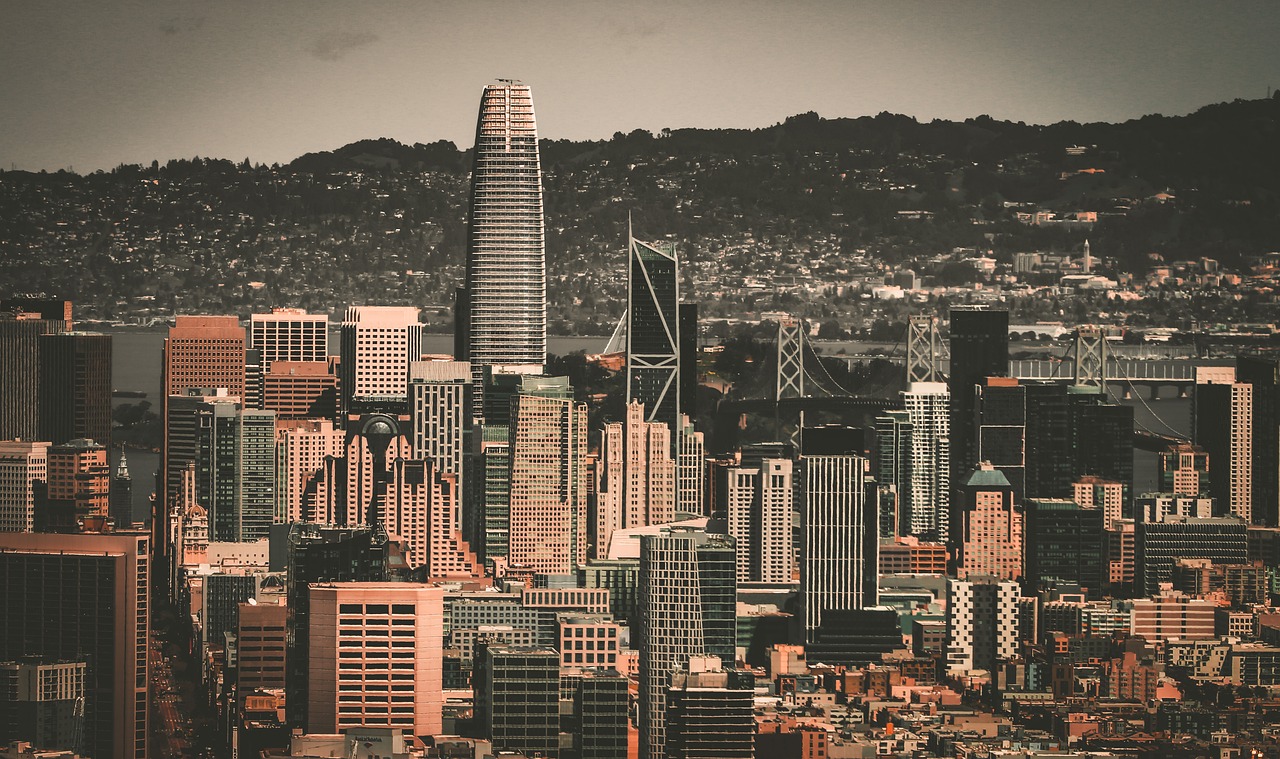 峰时刻的曙 峰时刻的曙