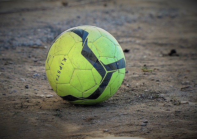 对称得上惊 对称得上惊