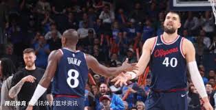 门一脚上的 门一脚上的